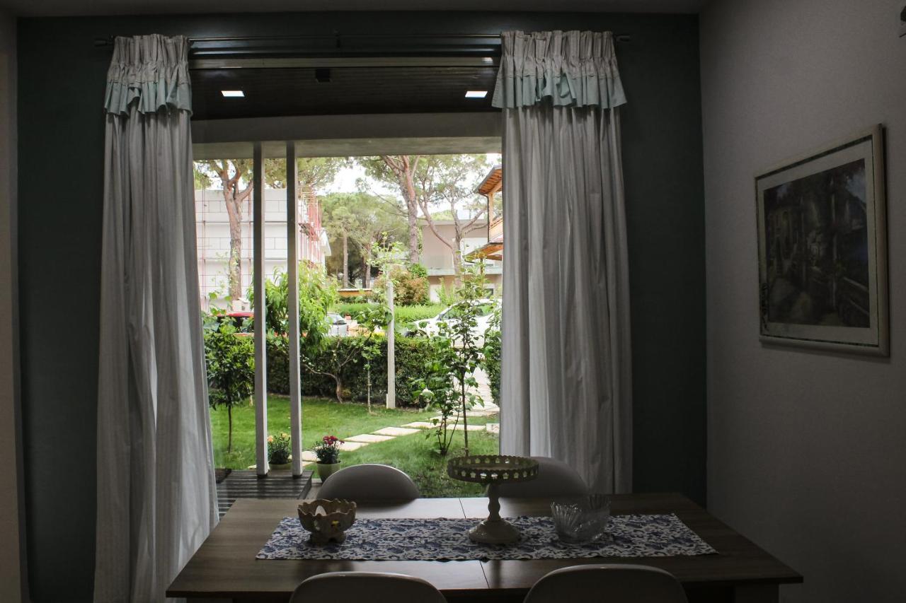 Ivy Lalzi Bay Beach House Durrës Exterior foto