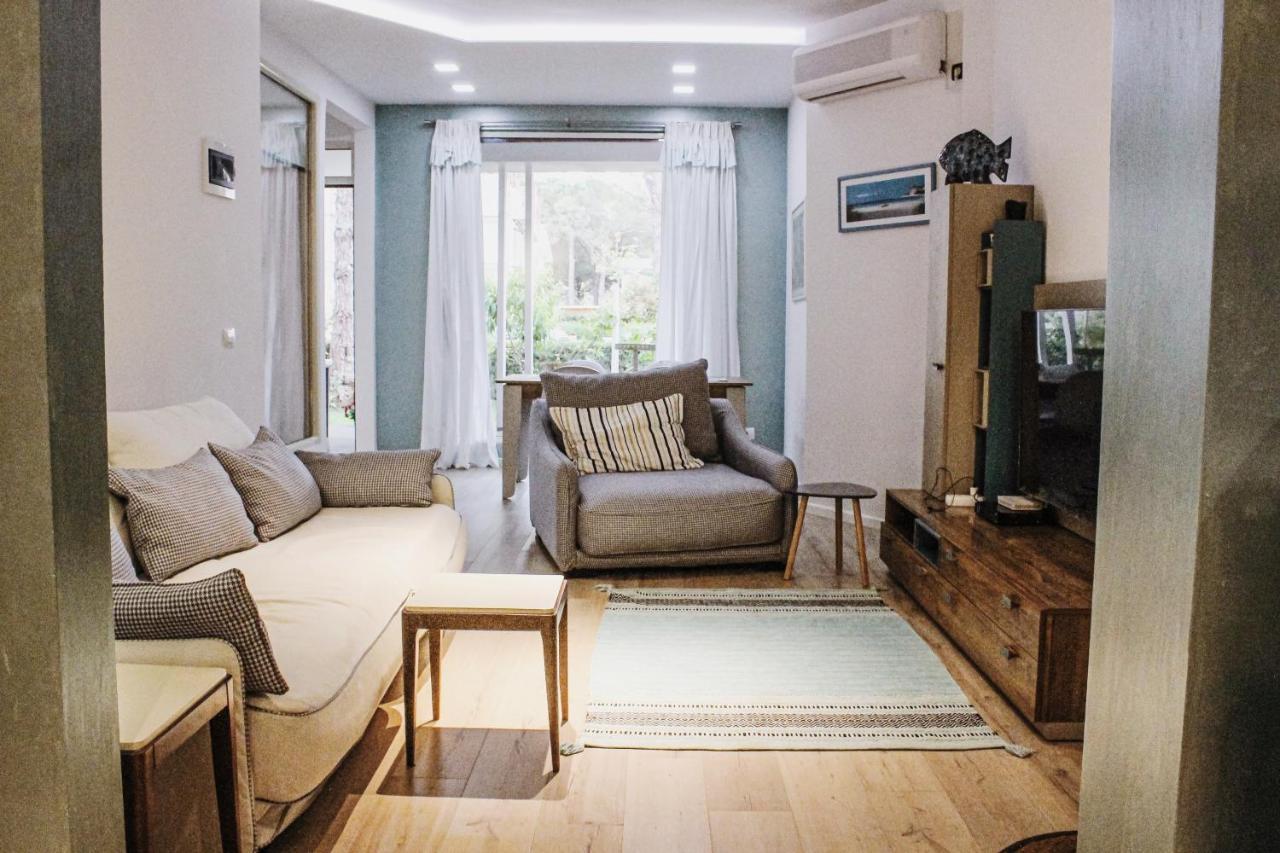 Ivy Lalzi Bay Beach House Durrës Exterior foto